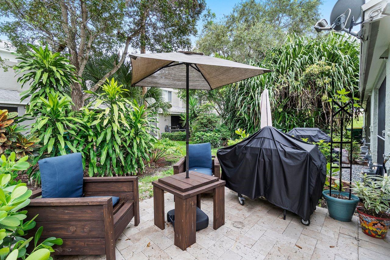 11010 Sand Dollar Ct