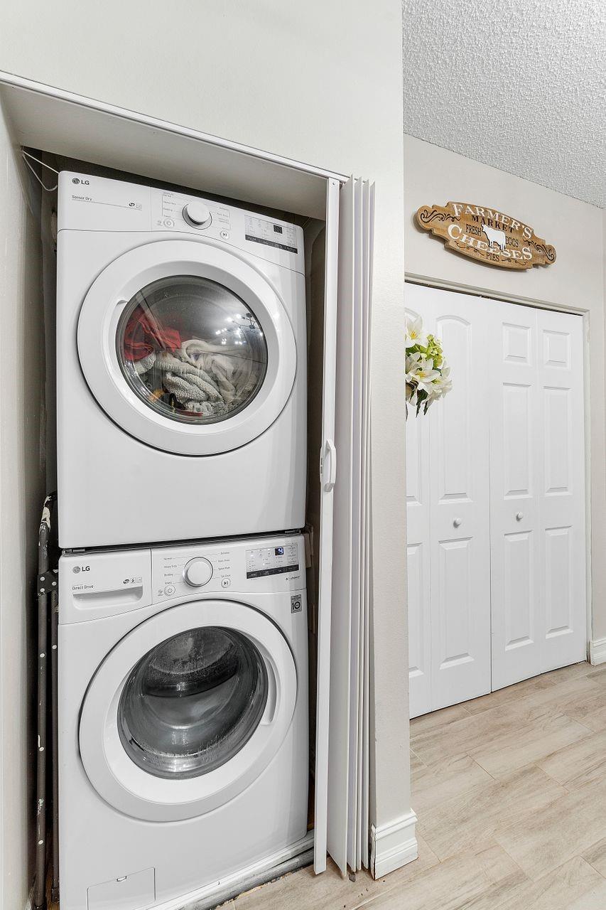 11010 Sand Dollar Ct