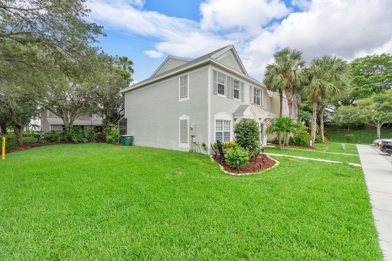 11010 Sand Dollar Ct