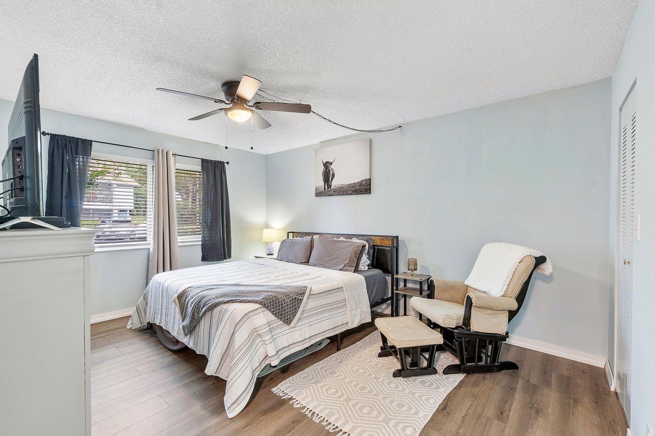 2725 S Oakland Forest Dr 102