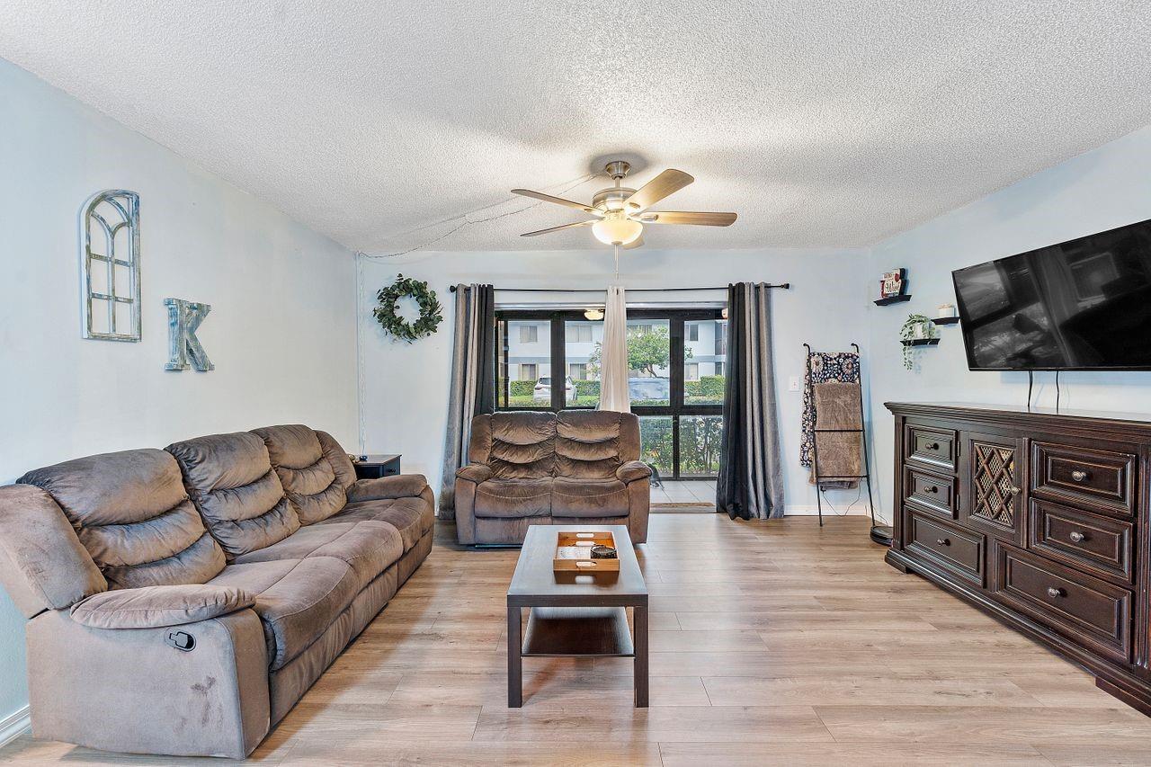 2725 S Oakland Forest Dr 102