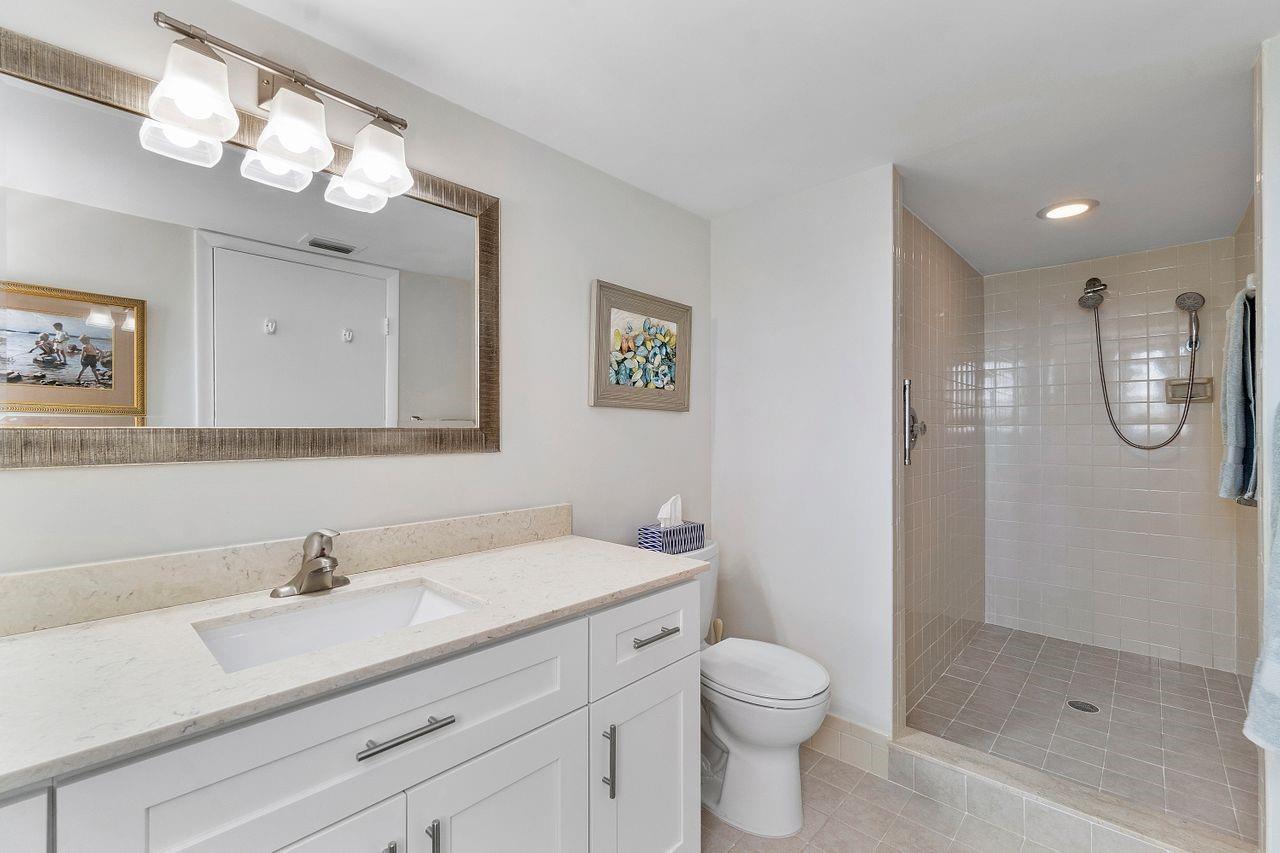 2205 S Cypress Bend Dr 408