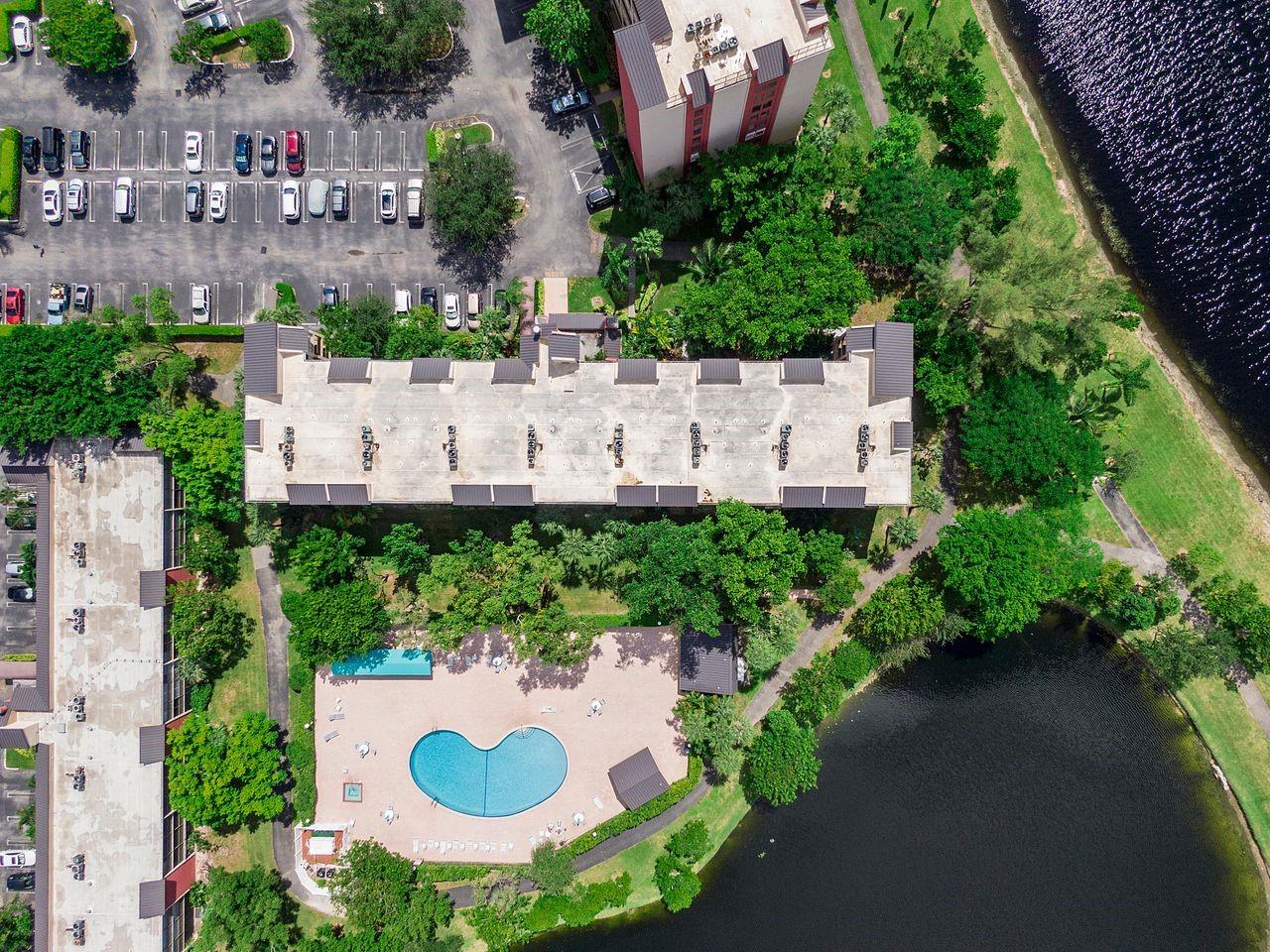 2205 S Cypress Bend Dr 408