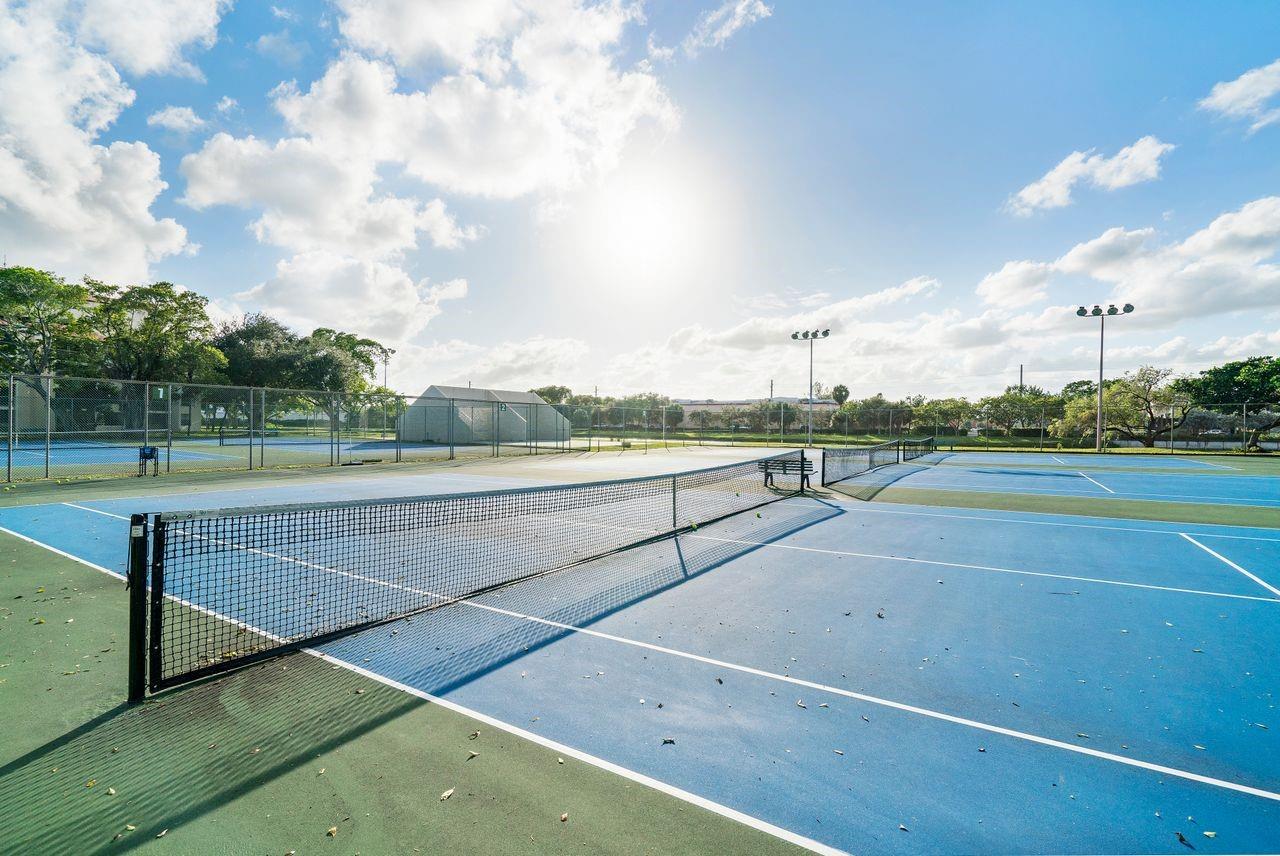 2205 S Cypress Bend Dr 408