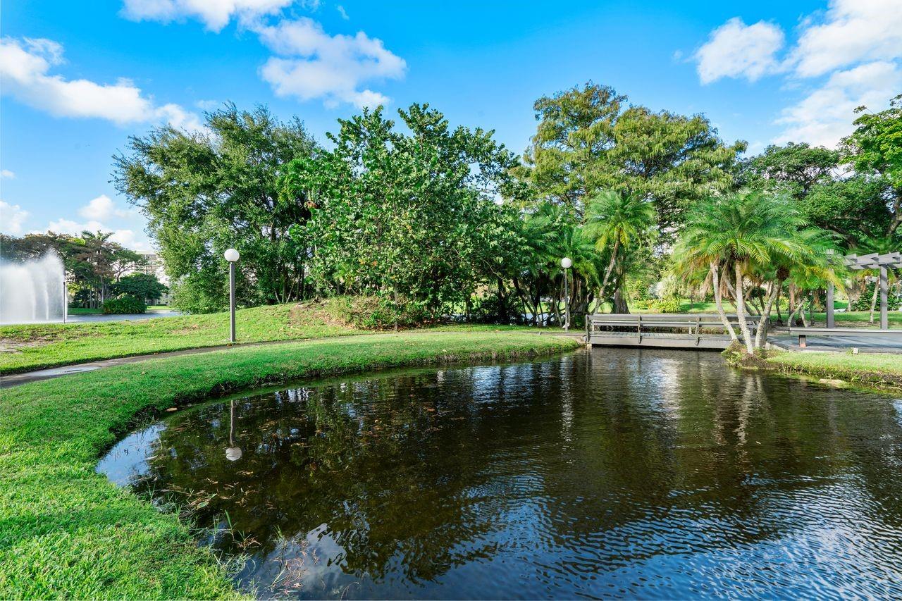 2205 S Cypress Bend Dr 408