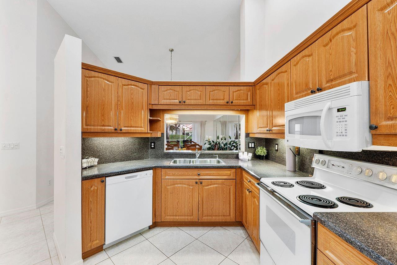 9805 Malvern Dr 9805