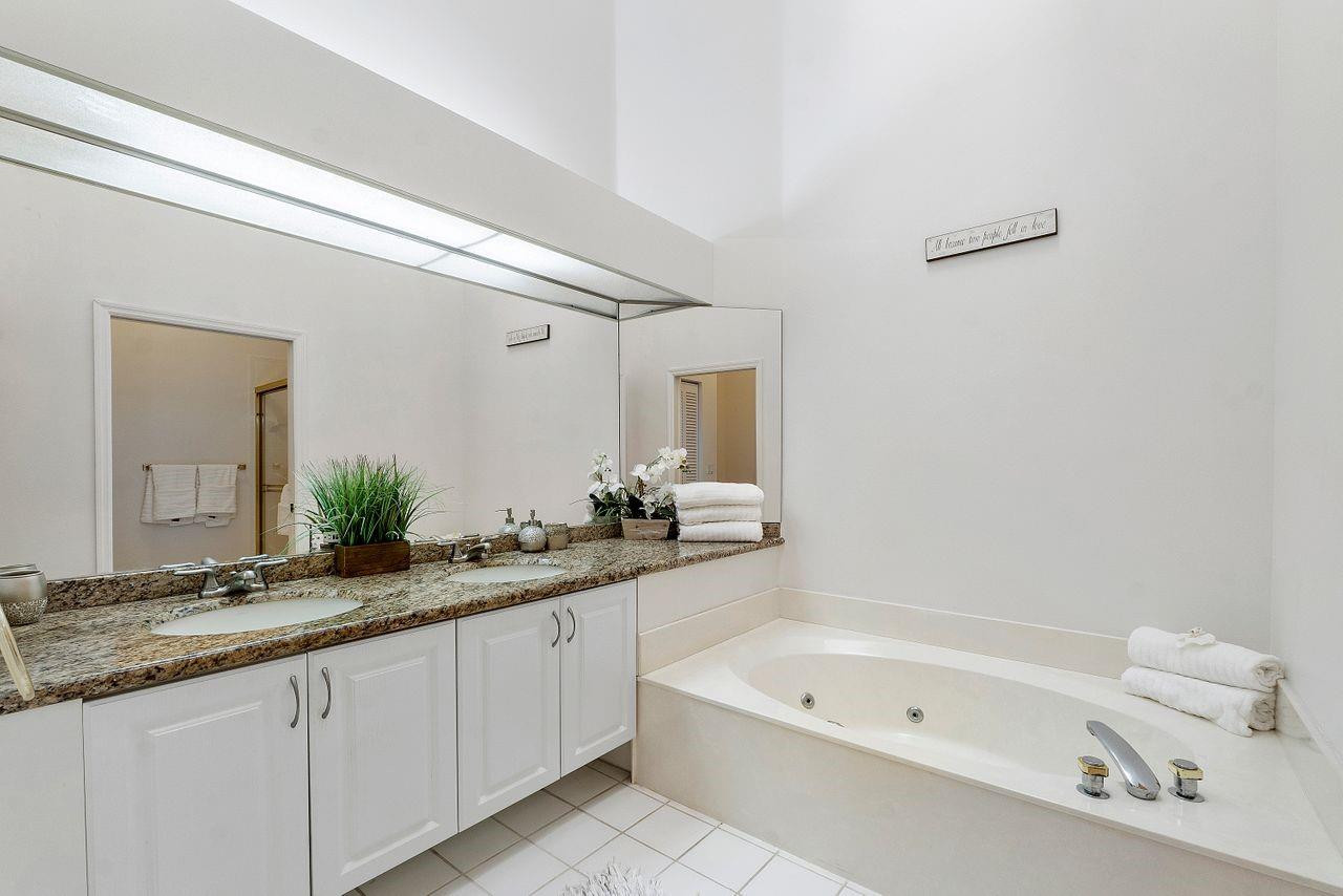 9805 Malvern Dr 9805