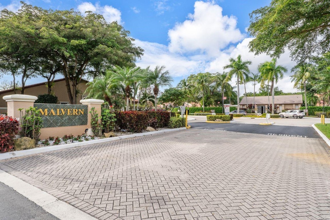 9805 Malvern Dr 9805