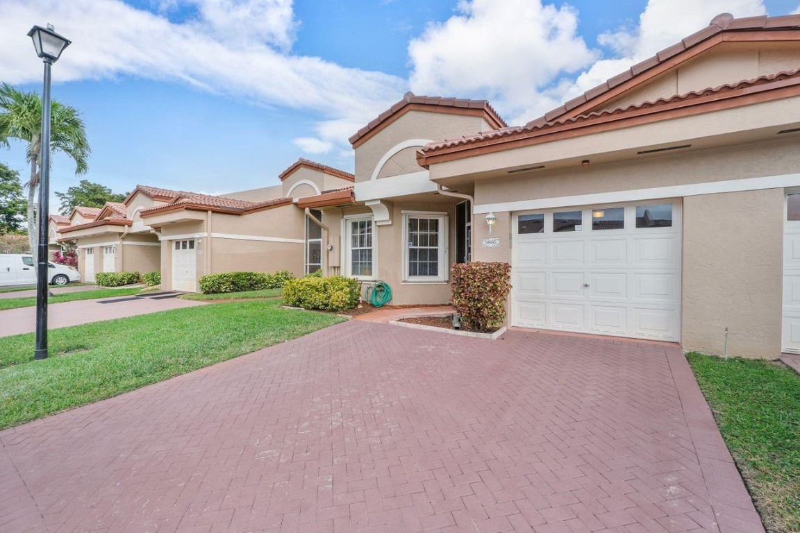 9805 Malvern Dr 9805