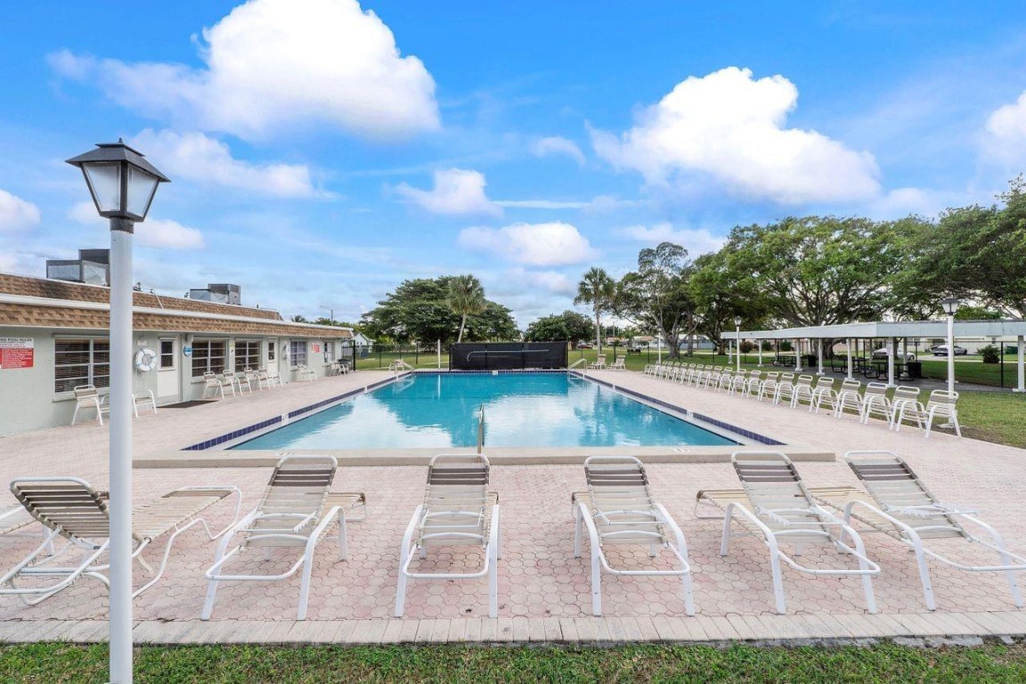 9805 Malvern Dr 9805