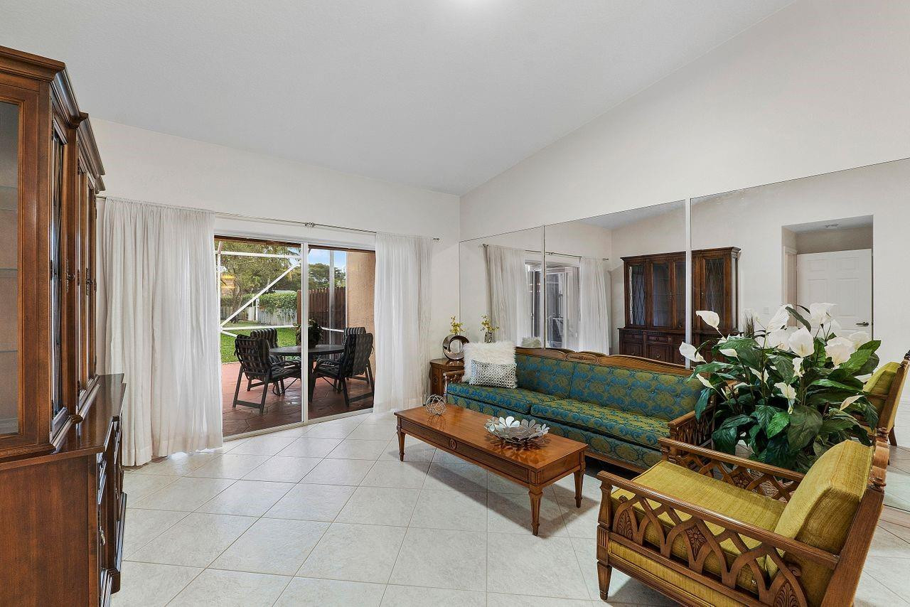 9805 Malvern Dr 9805