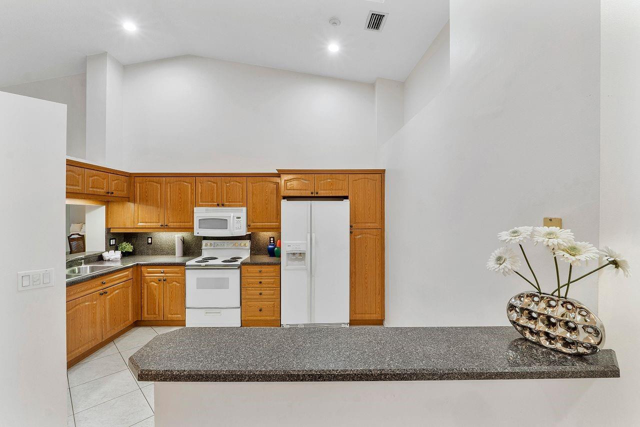 9805 Malvern Dr 9805