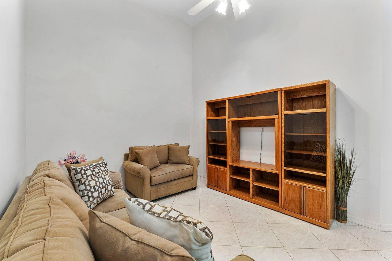 9805 Malvern Dr 9805