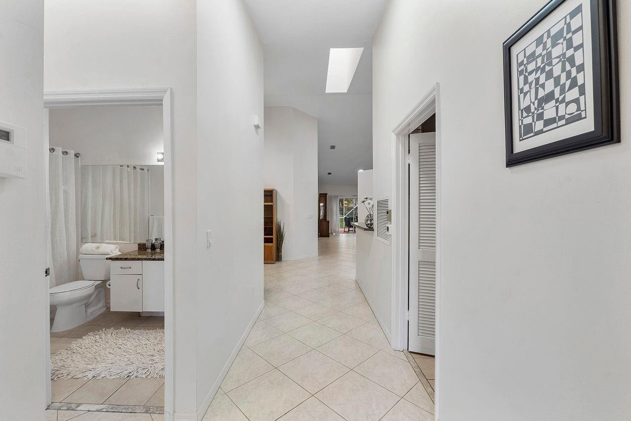 9805 Malvern Dr 9805