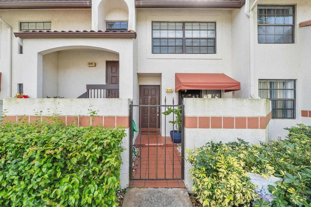 609 Lincoln Ct 609