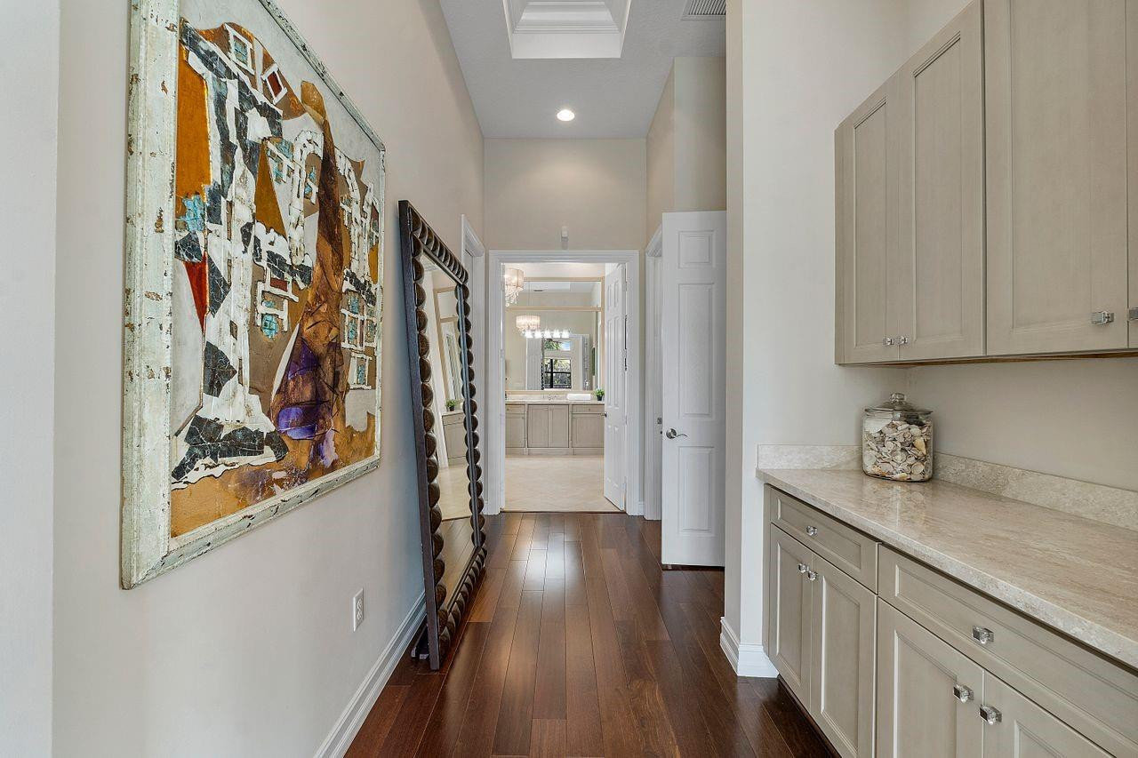 16607 Chesapeake Bay Ct