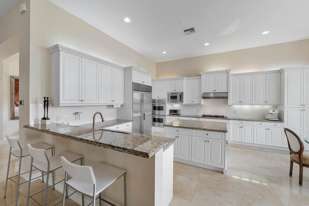 16607 Chesapeake Bay Ct