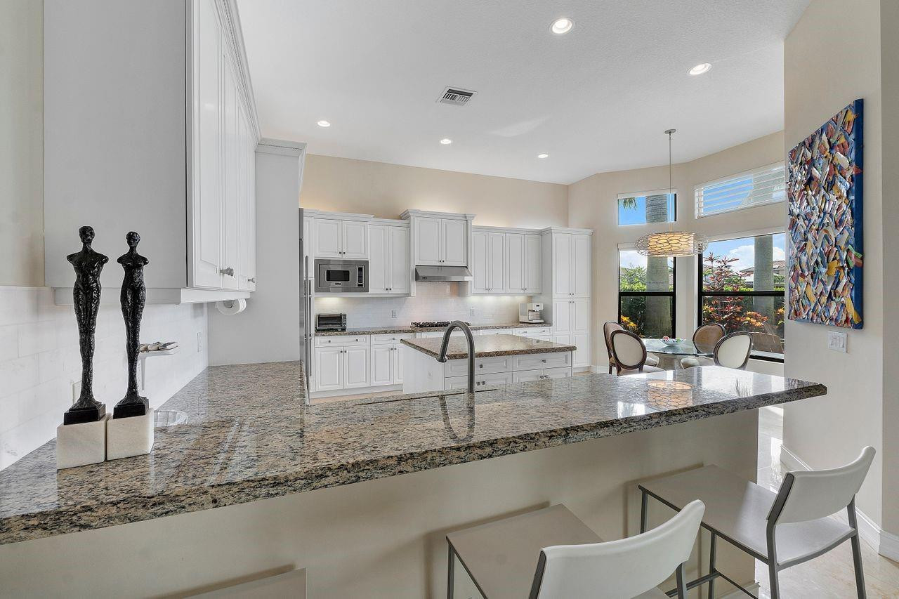 16607 Chesapeake Bay Ct