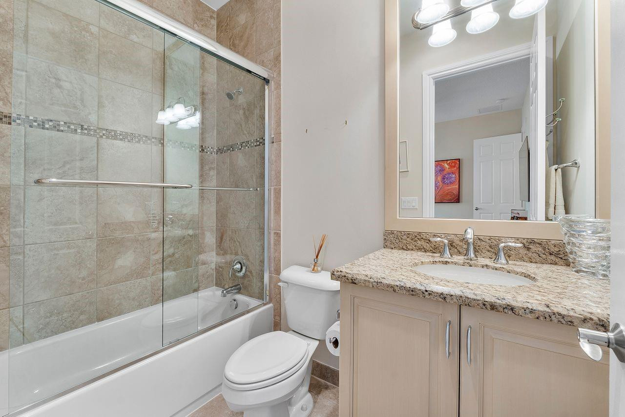 16607 Chesapeake Bay Ct
