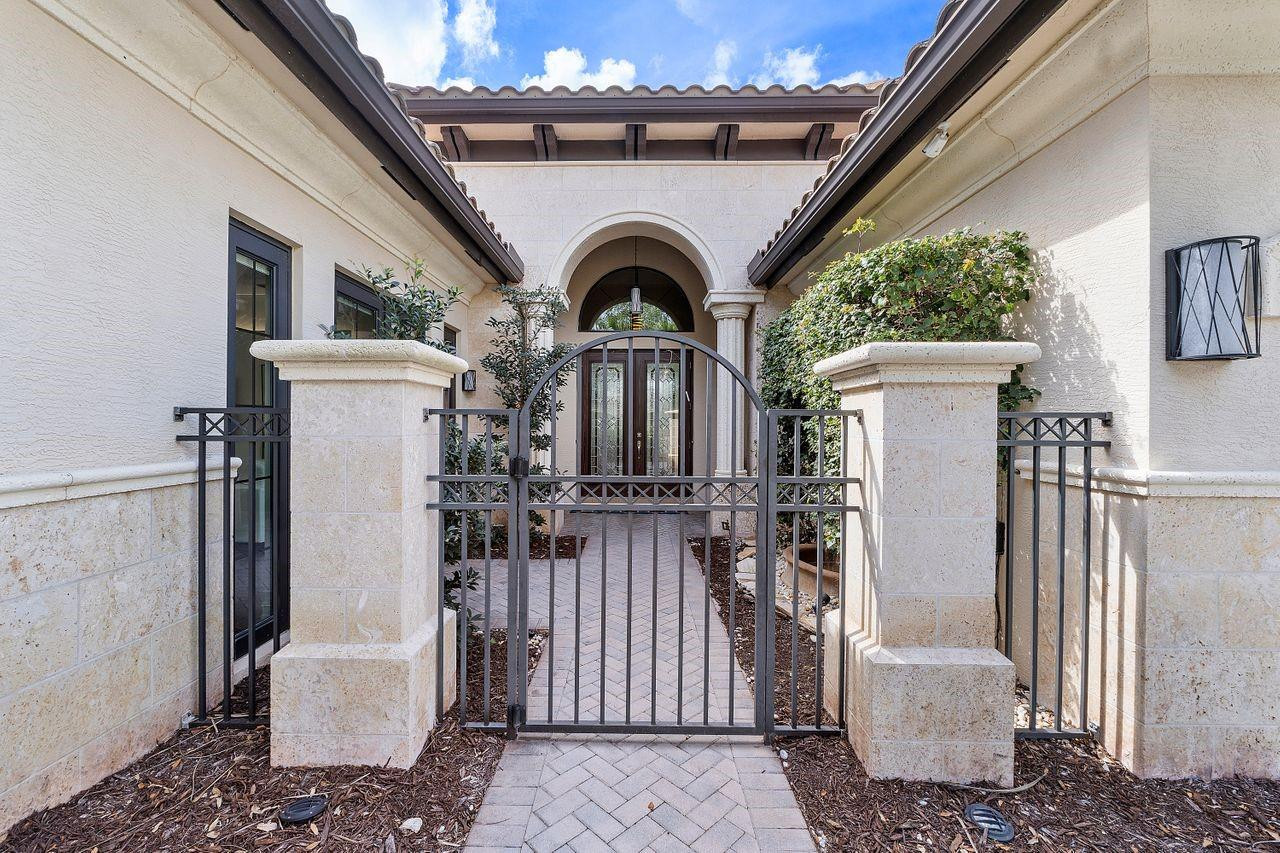 16607 Chesapeake Bay Ct