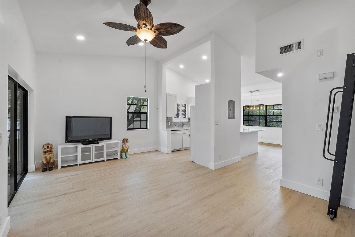 712 Congressional Way 712