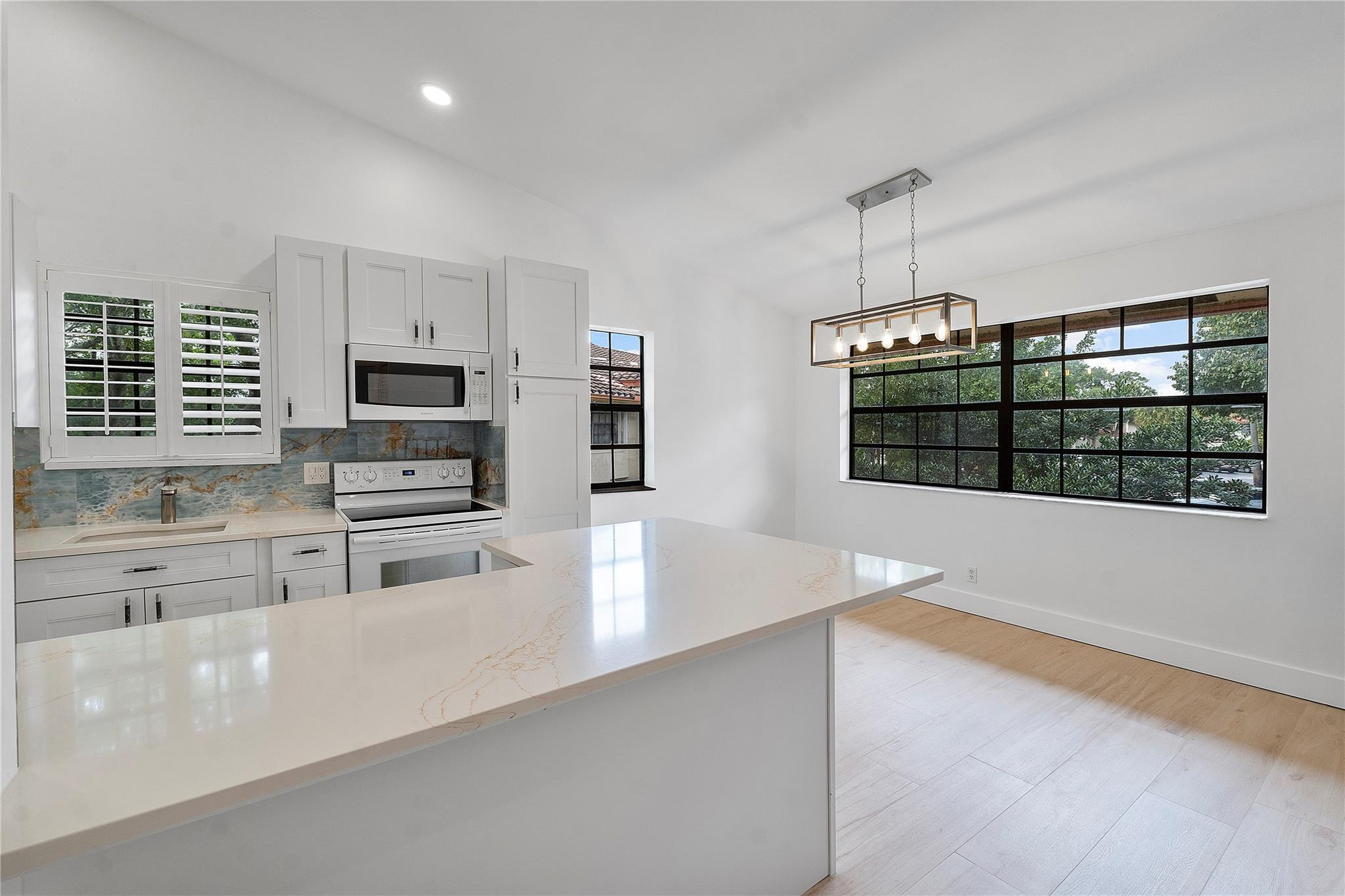 712 Congressional Way 712