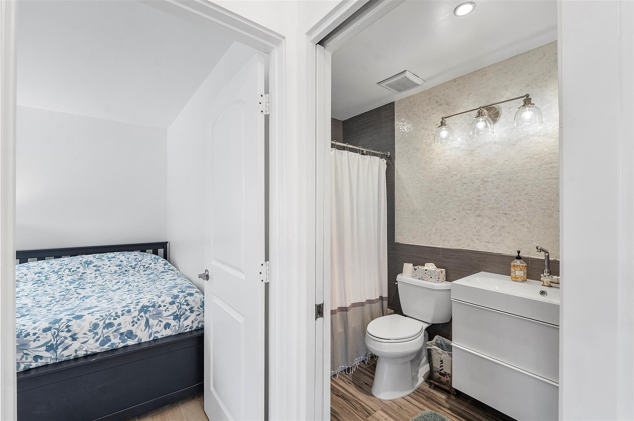 712 Congressional Way 712