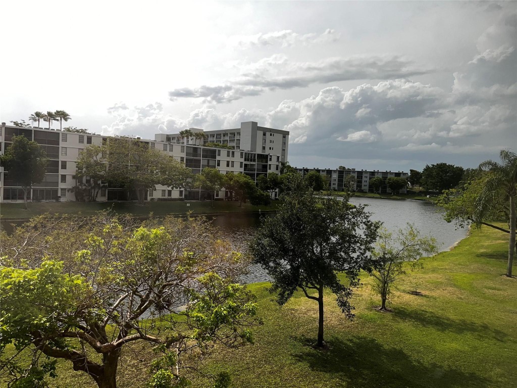 2108 S Cypress Bend Dr 308