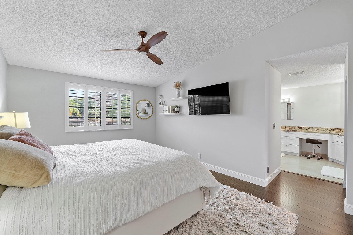 9128 Vineyard Lake Dr