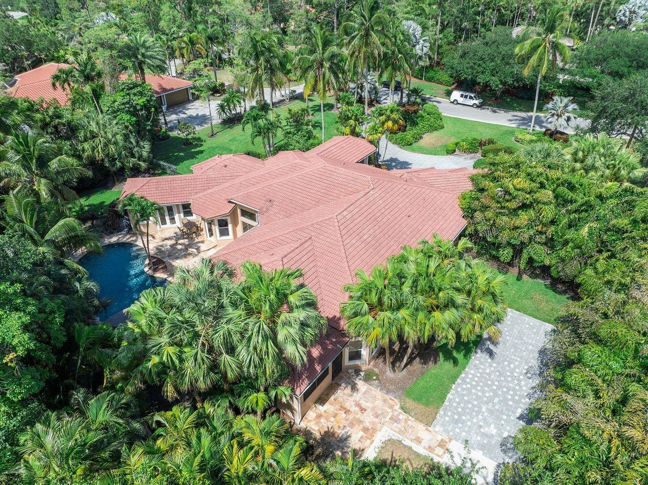 6020 NW 83rd Ter