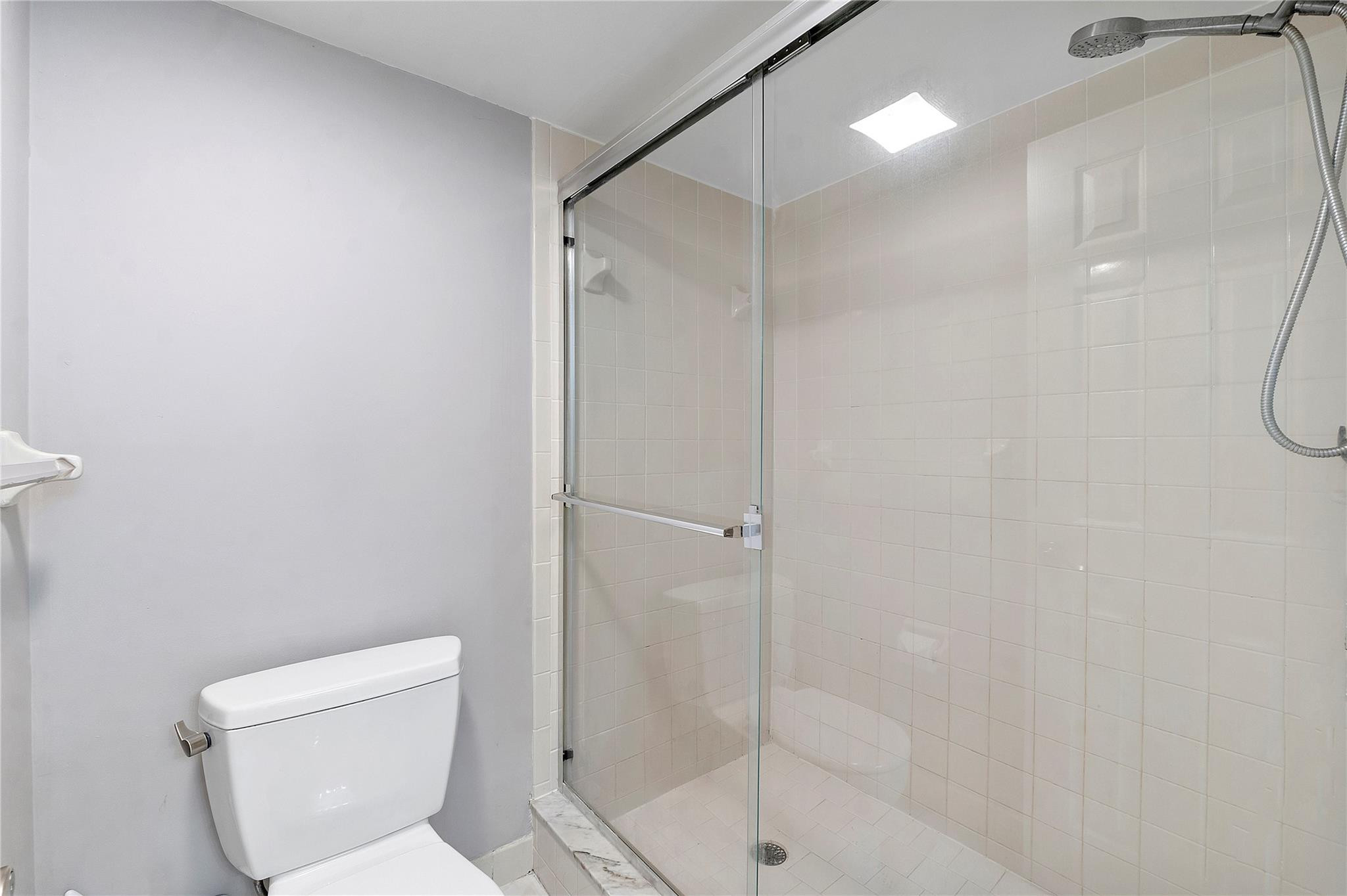 300 Palmwood Place P202