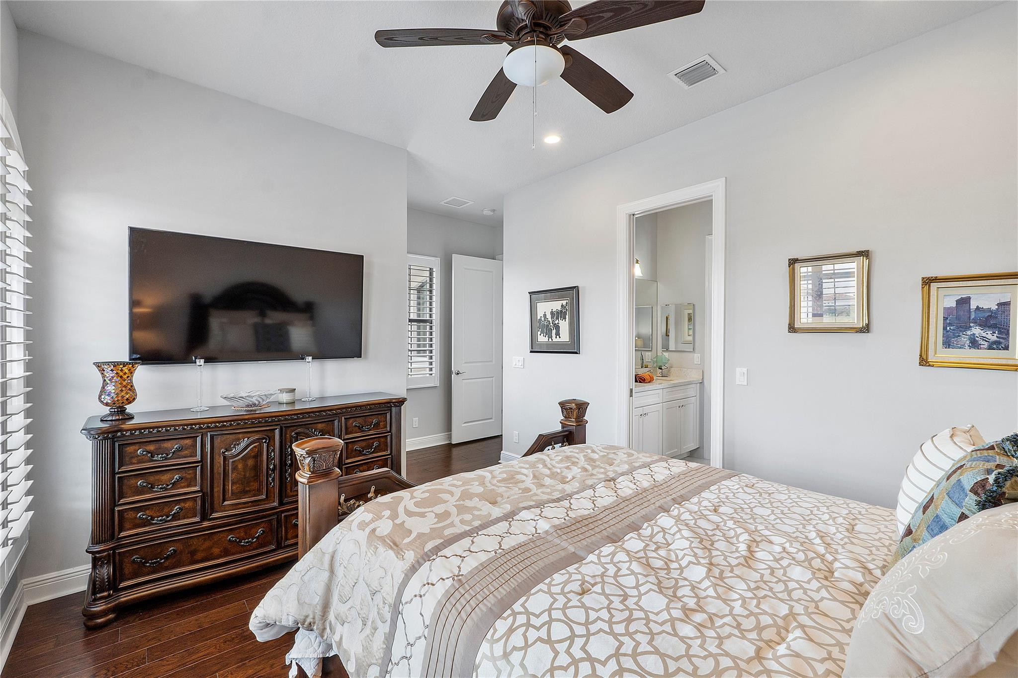 10280 Sweet Bay Ct