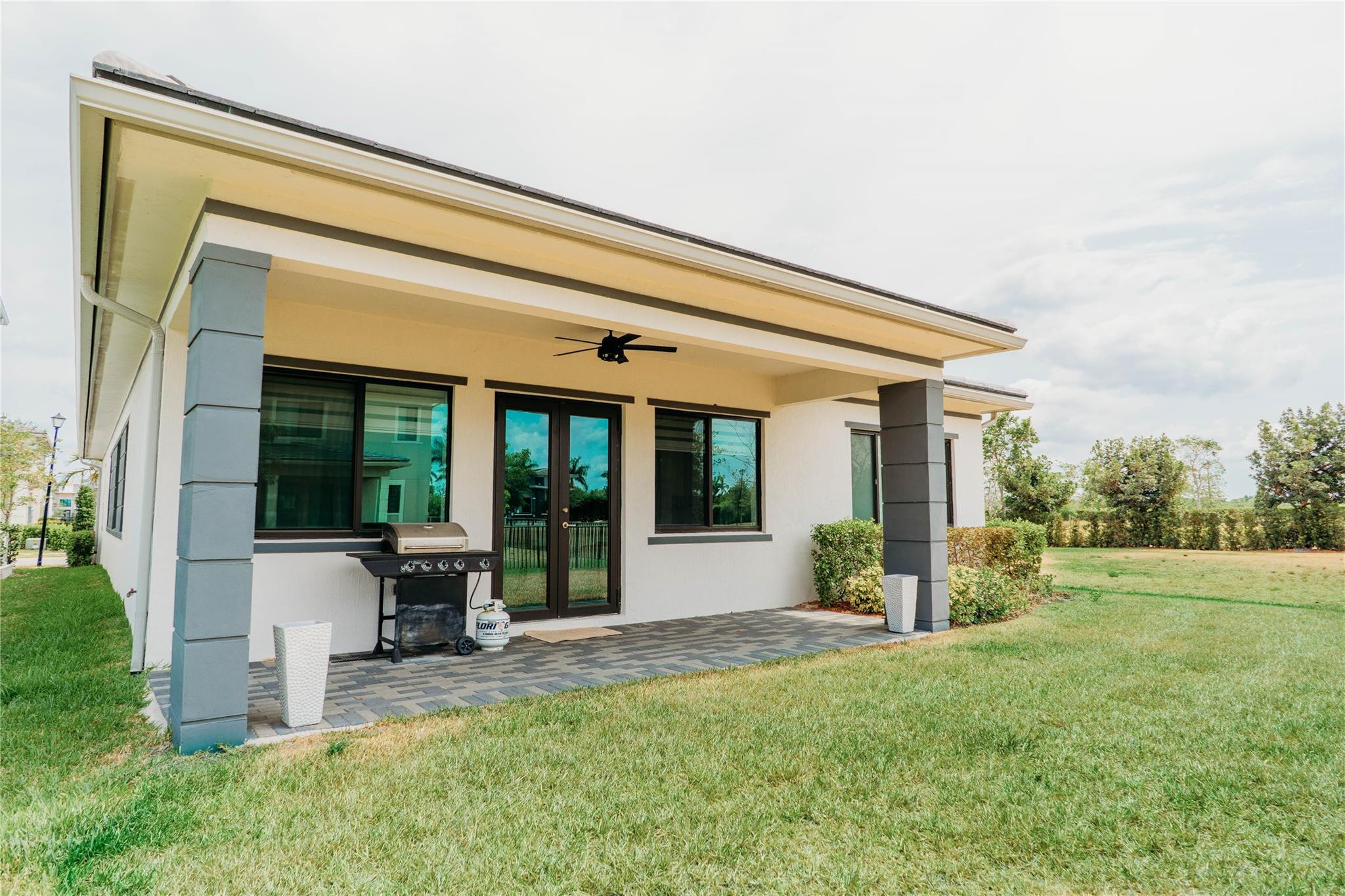 10710 Aqua Ct