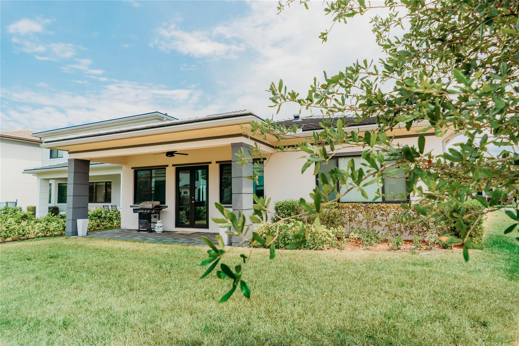 10710 Aqua Ct