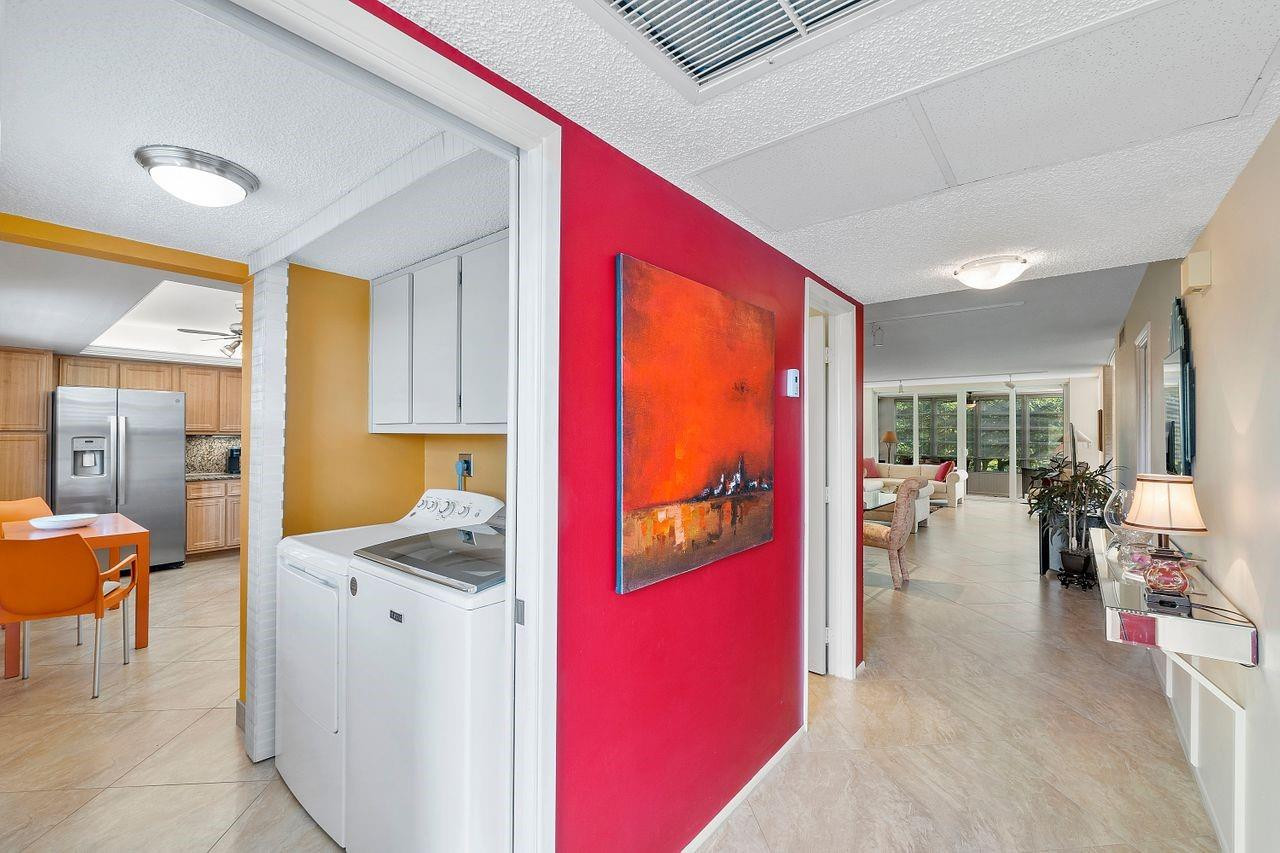 3930 Oaks Clubhouse Dr 405