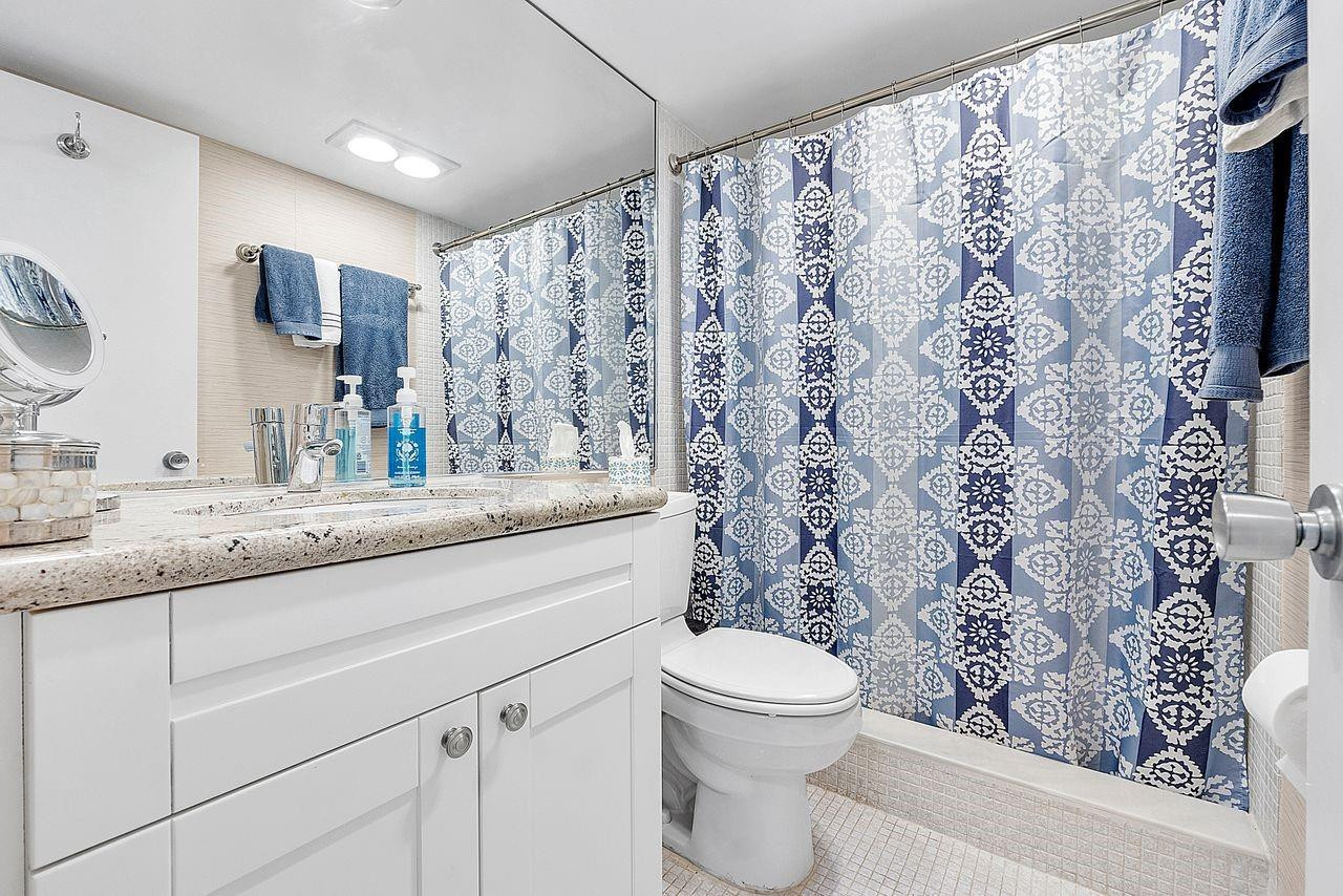 3150 NE 48th Ct 402