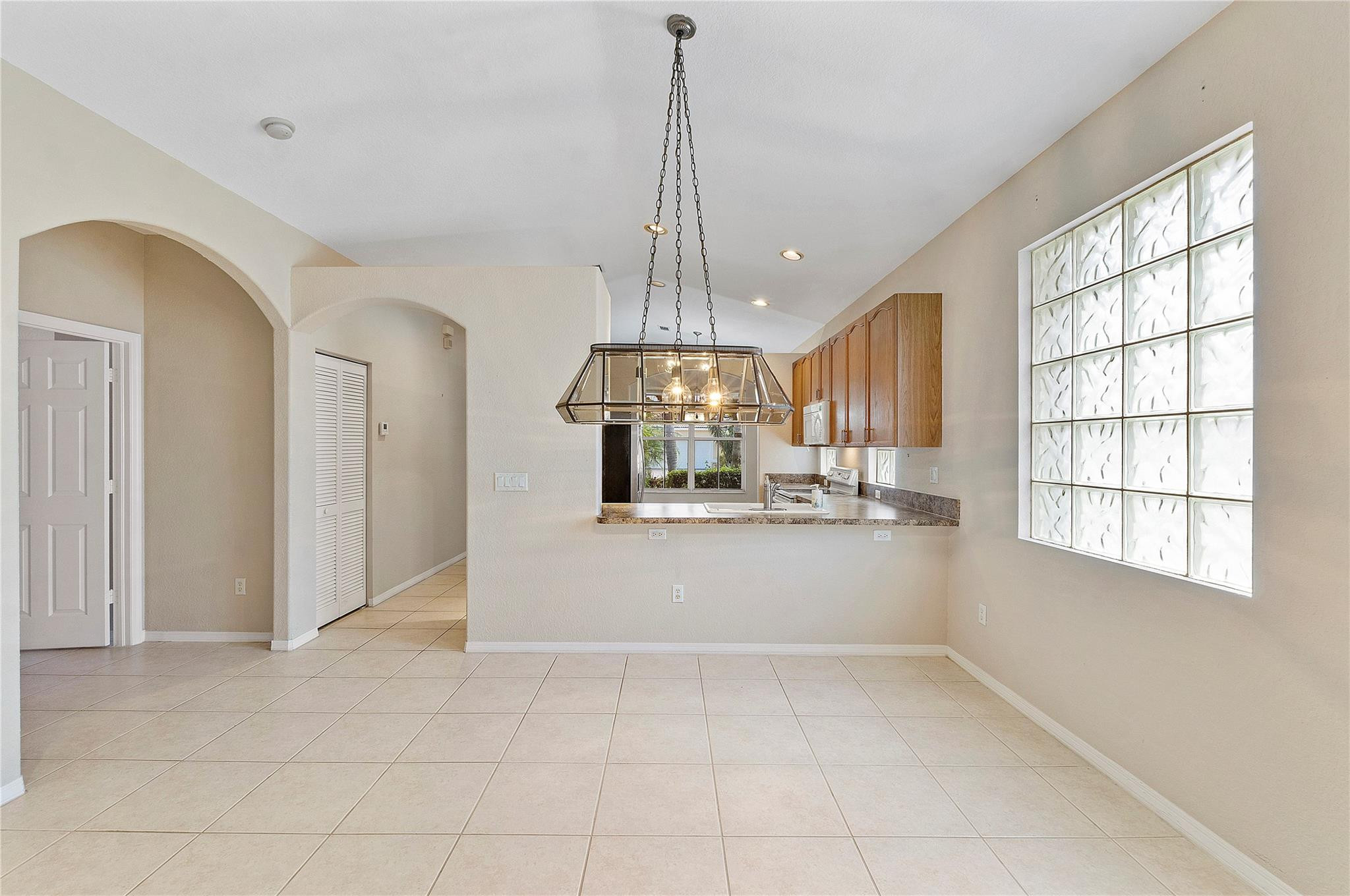 8187 Bellafiore Way
