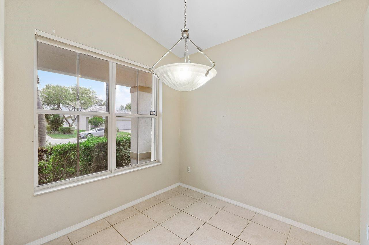 8187 Bellafiore Way