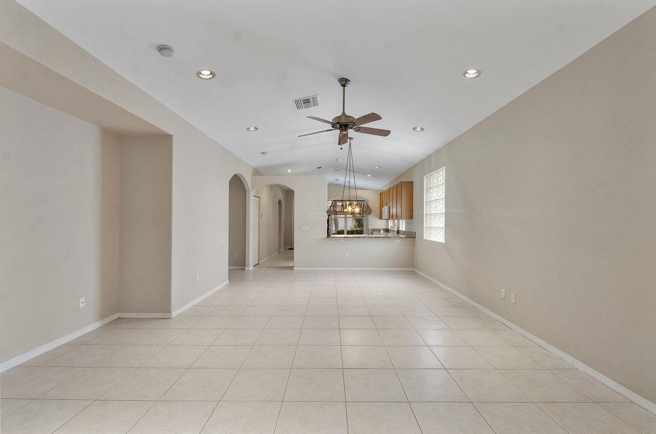 8187 Bellafiore Way