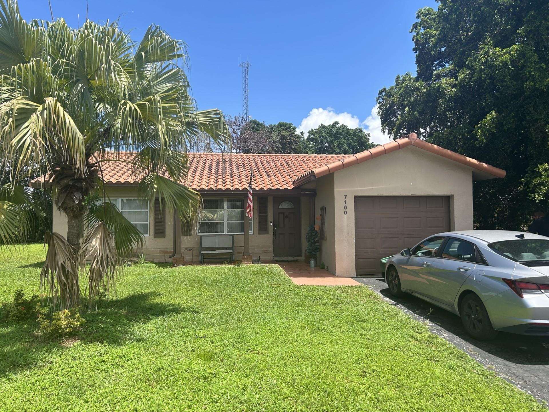 7100 NW 91st Ter