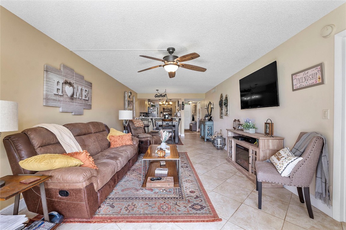 6409 Coral Lake Dr 109