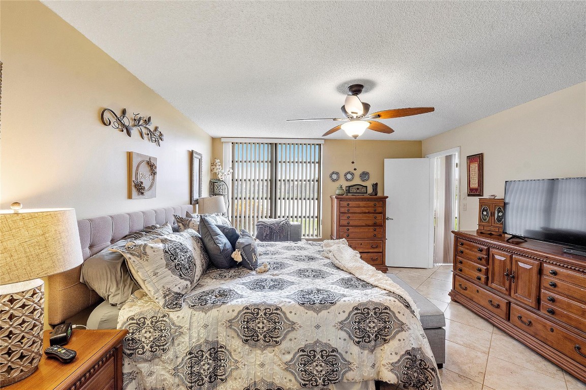 6409 Coral Lake Dr 109