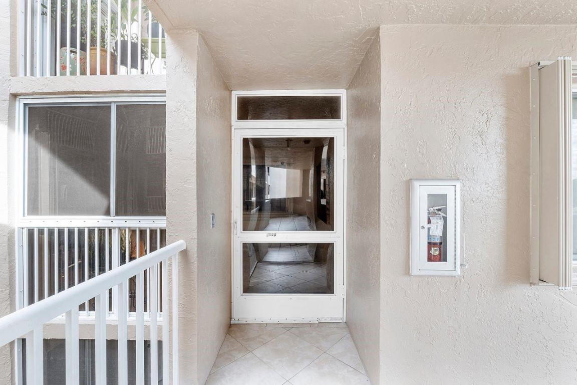 7558 Granville Dr 306