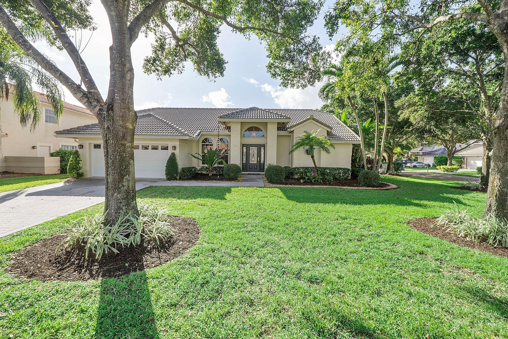 4366 NW 62nd Ave