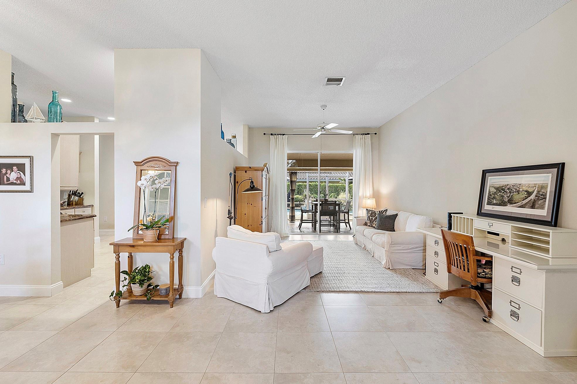4366 NW 62nd Ave