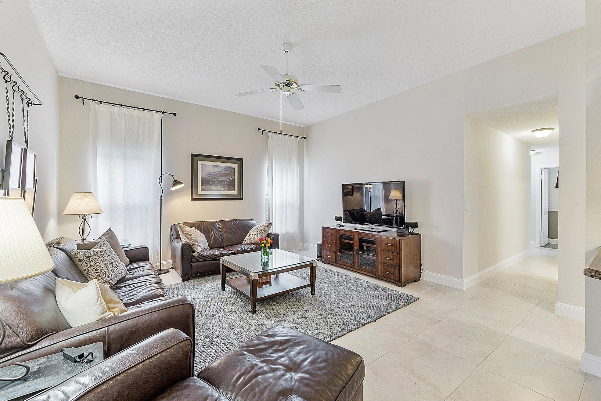 4366 NW 62nd Ave