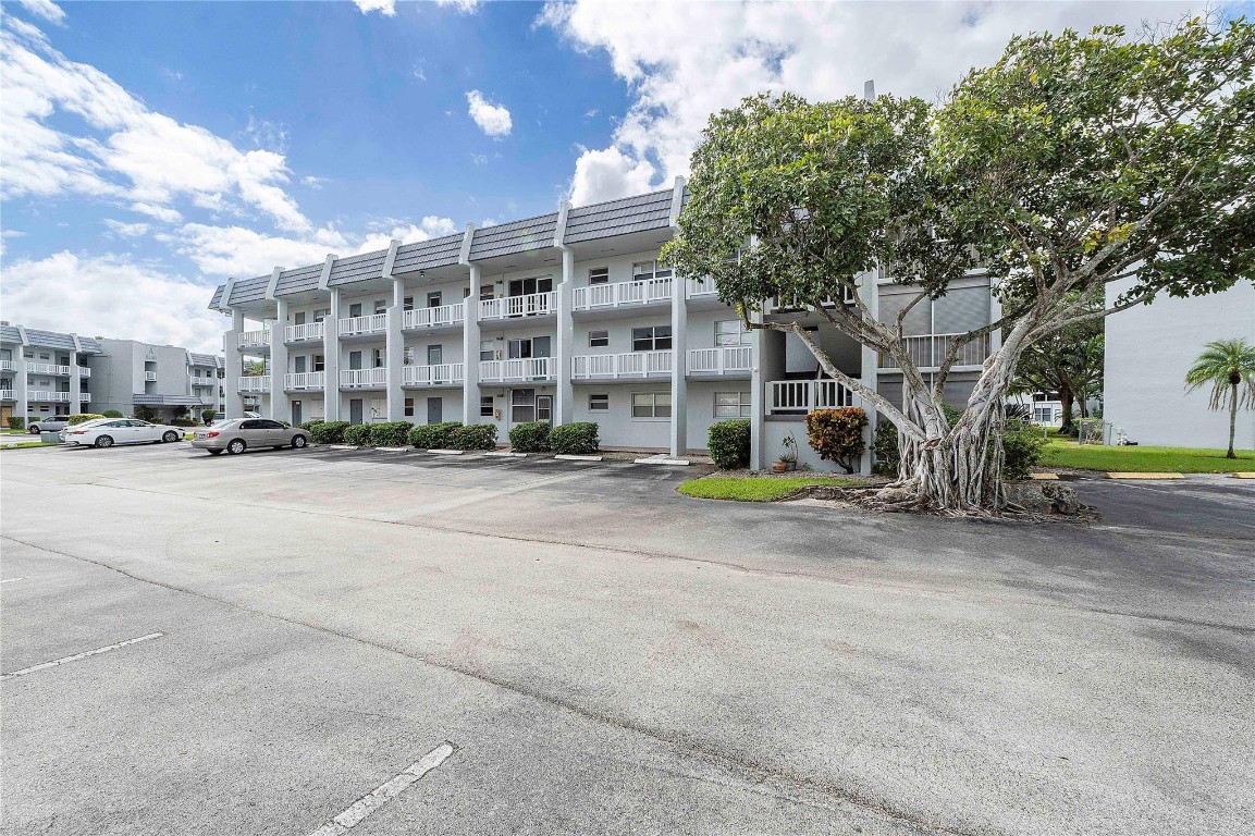 6600 Royal Palm Blvd 315B