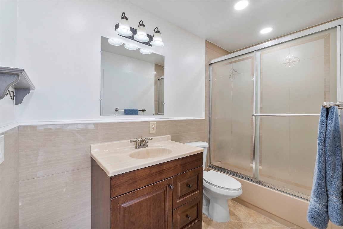 6600 Royal Palm Blvd 315B