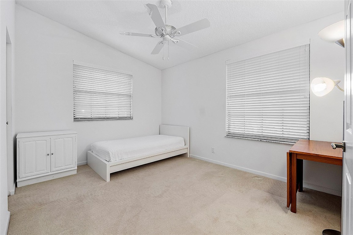 9133 Vineyard Lake Dr 9133