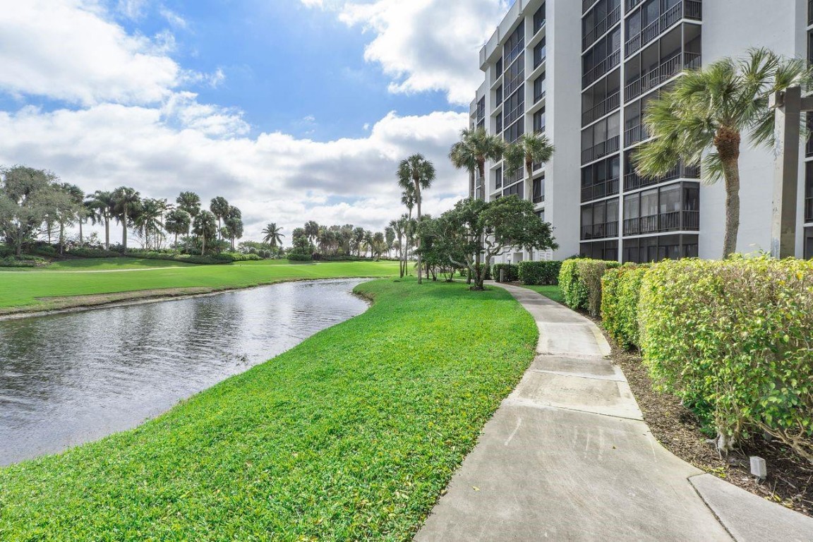 6797 Willow Wood Drive 6036